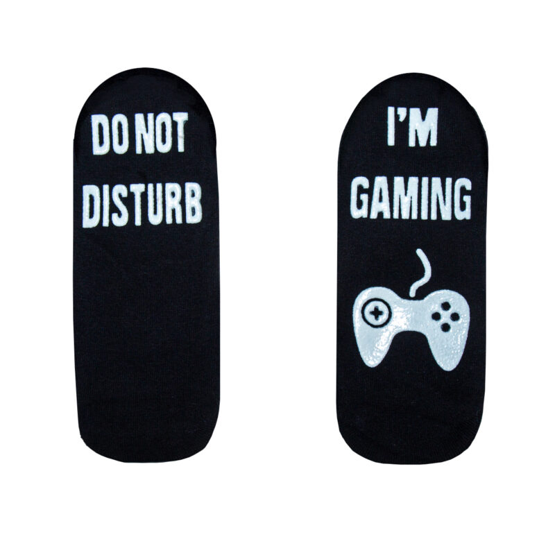 Kάλτσες do not disturb, I'm gaming. Αστείες κάλτσες για μες το σπίτι. Κάλτσες για gaming. Κάλτσες με σχέδια, ξεχωριστές, αστείες, άνετες, ιδανικές για καθημερινή χρήση. Μαύρο χρώμα